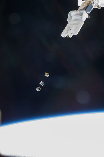 CubeSatsDeployedFromISS_Nov19_2013_iss038e003872_333x500