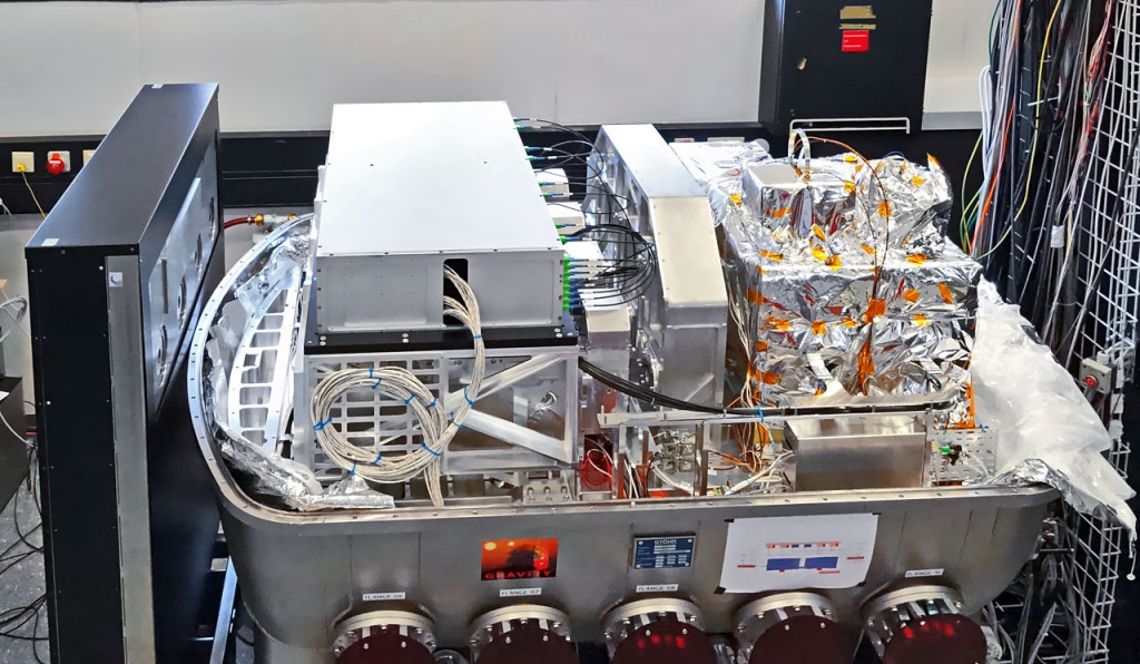 Zooming in on black holes is the main mission for the newly installed instrument GRAVITY at ESO’s Very Large Telescope in Chile. During its first observations, GRAVITY successfully combined starlight using all four Auxiliary Telescopes.